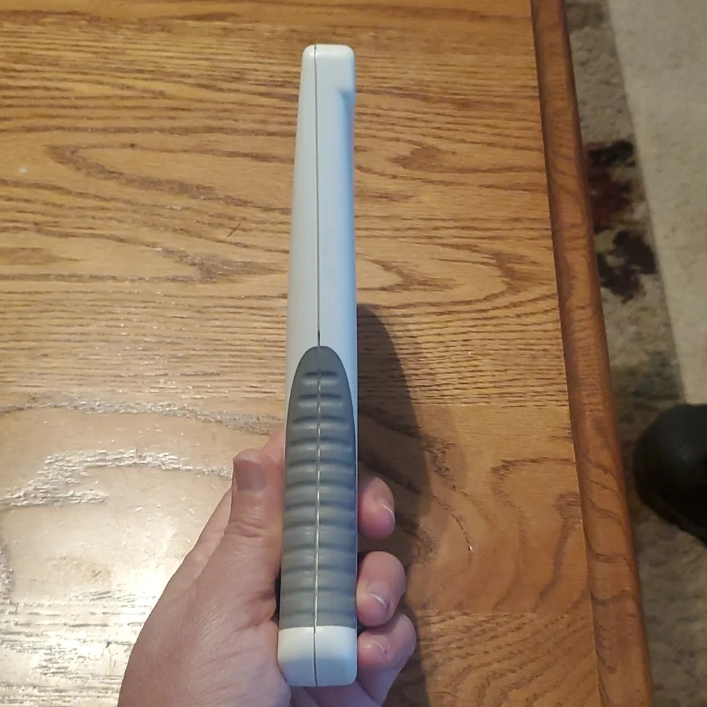 Pampered Chef Jar Opener Hand Held or Under the Counter Mounted White #2677
